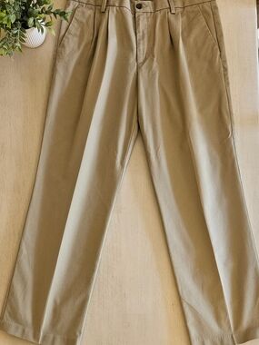 Dockers Men's D3 Pleated Khaki